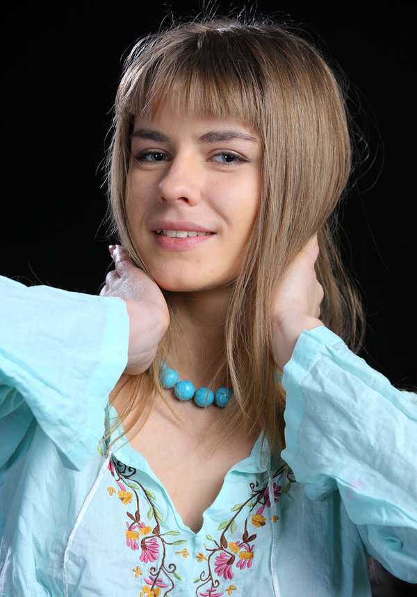 Галя, 23 года, 0 размер груди